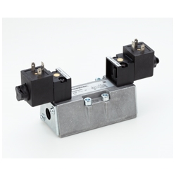 5/2-Wegeventil (Grundplattenventil) ISO STAR - Größe 2 - Betätigung Elektromagnet/Elektromagnet Norgren SXE0574-Z60-81-89N Spannung: 220/240 V a.c., Produktphoto